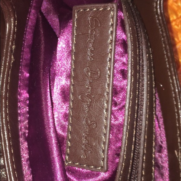 Cute, and clean Bag👜 - Picture 2 of 3