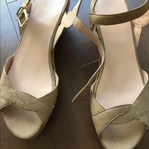 Stewart Weizman suade shoe