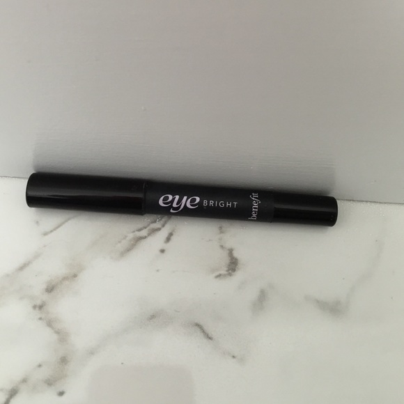 Eye bright pencil