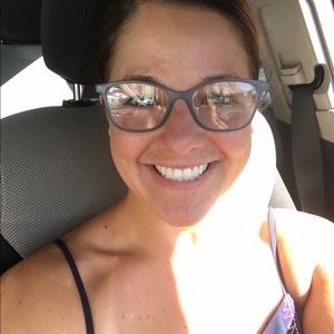 Meet your Posher, Megan