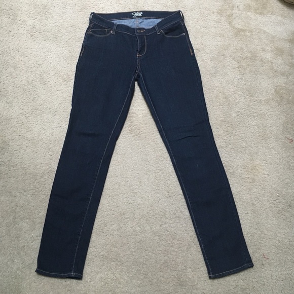 Old Navy "The Flirt" Jeans