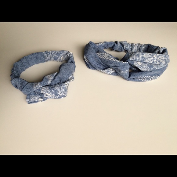 🎈CLEARANCE🎈 Cross turban headband (faux denim) - Picture 3 of 3