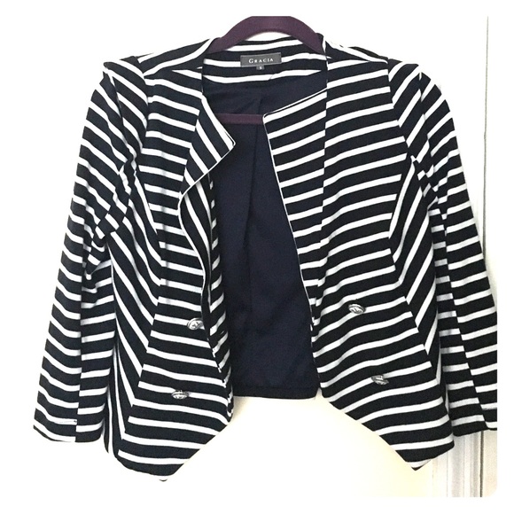 Cropped Blazer