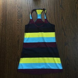 Lululemon Y flow yoga tank
