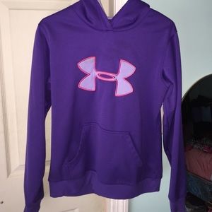 Under Armour sweatshirt