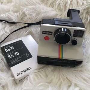 Polaroid Box Type 1000 with film included!!