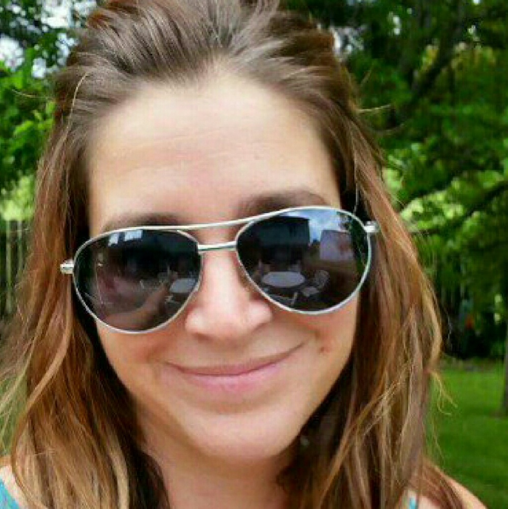 Meet your Posher, Amanda