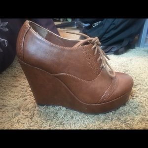 Brown Wedges