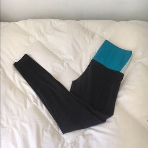 PINK Victoria's Secret leggings