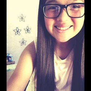 Meet your Posher, Kimberly