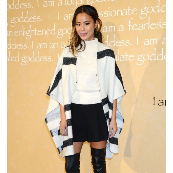 New With Tag. Alice& Olivia 'Kayson' Draped Poncho
