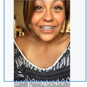 Meet your Posher, Una