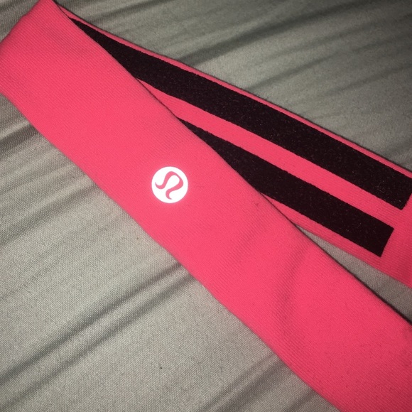 Pink LULU headband authentic NWOT - Picture 3 of 3