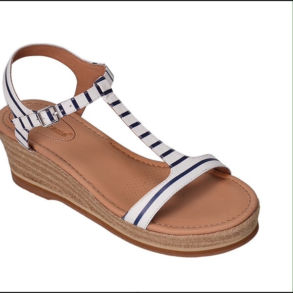 🆕🎉🎉 CORSO COMO SANDALS 🎉