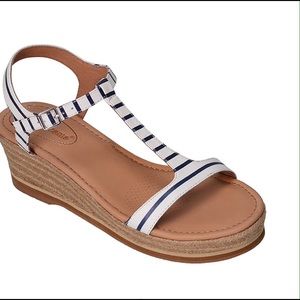 🆕🎉🎉 CORSO COMO SANDALS 🎉