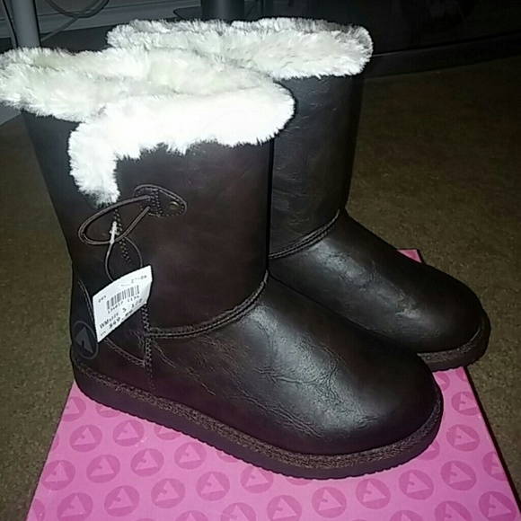 Fur lined boots