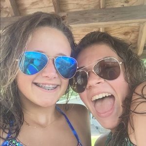 Meet your Posher, Peyton