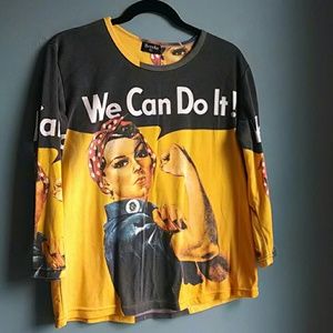 We can do it! Mid length sleeve graphic tee