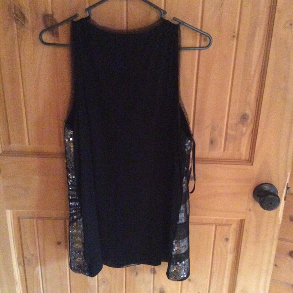 White House Black Market Sequin Tank - Picture 3 of 3