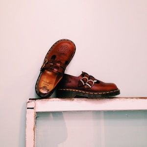 Dr. Martens Mary Jane 8065