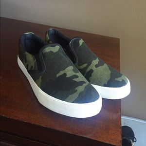 camo print slip on shoes