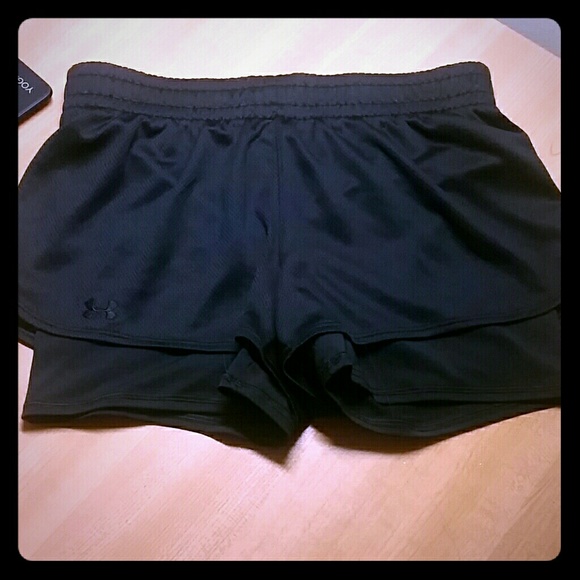 Under Armour workout shorts  (spandex inside) - Picture 1 of 2