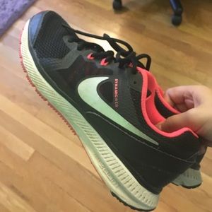 NIKE SNEAKERS 100% Authentic