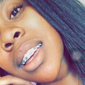 Meet your Posher, Paige