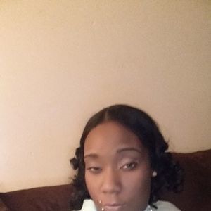 Meet your Posher, Marie