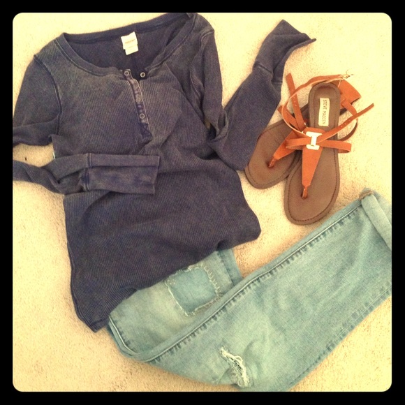 Long sleeved washed blue shirt