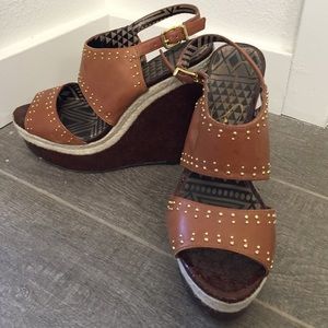 Jessica Simpson brown studded wedges