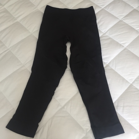 Lululemon zone in crop