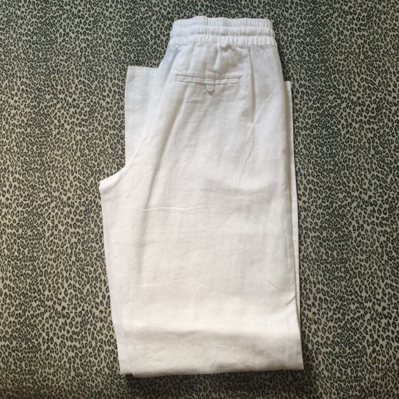 White pant