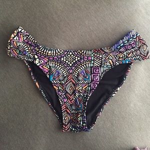 Size medium Oneill bottoms