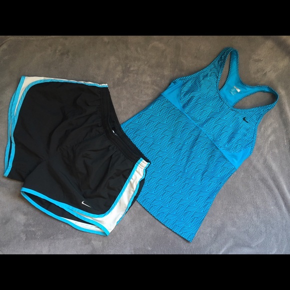 🏃🏻NIKE FITDRY Racerback top