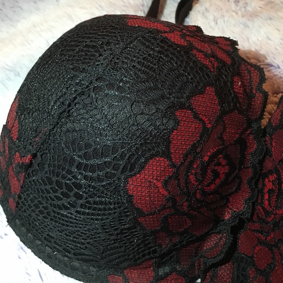 Cacique Lane Bryant red and black bra - Picture 2 of 2