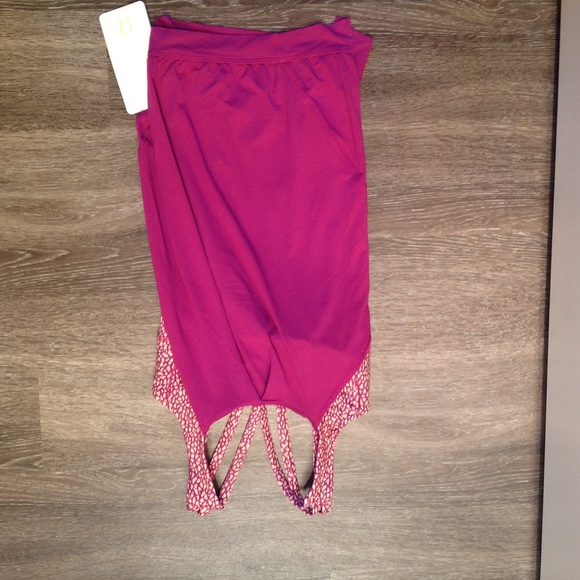 Lululemon Noveau Limits Tank - Picture 3 of 4