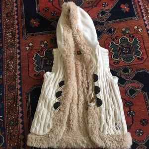 ROXY Girls Furry Knit vest Size 14-16