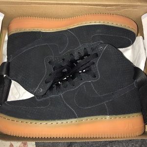 WMNS AIR FORCE 1 HI SUEDE