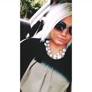 Meet your Posher, Whitney