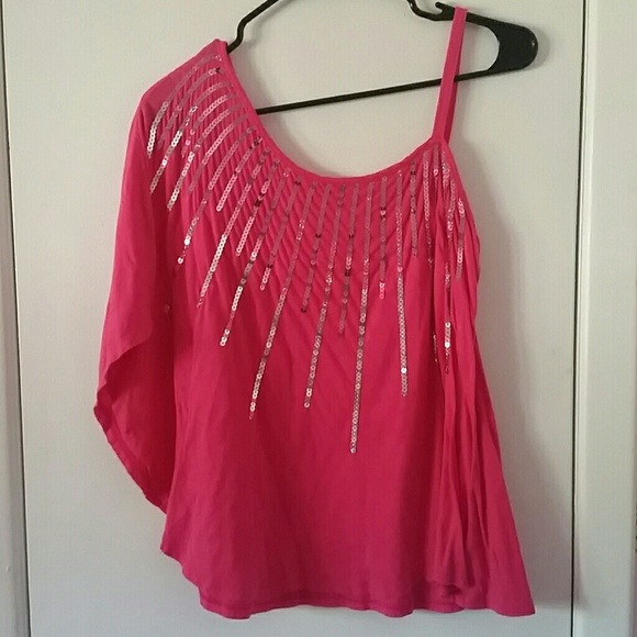 One shoulder top