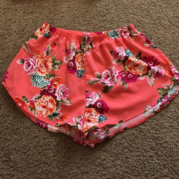 Floral shorts!