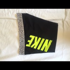 NIKE SPANDEX SHORTS