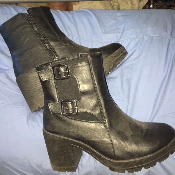 Black Boots