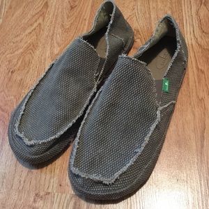 Sanuk slip ons men's