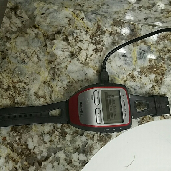 Garmin Forerunner 305 GPS running watch heart rate - Picture 1 of 3