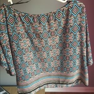 Loose Aztec Crop Top