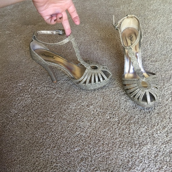 Champagne gold heels