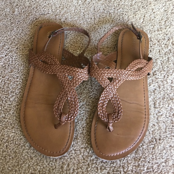 Chestnut brown sandals