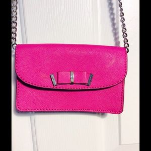 NWT Michael kors Kiera Crossbody Fuchsia Saffiano